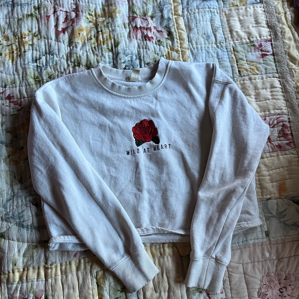 Size M. Cropped forever21 sweatshirt